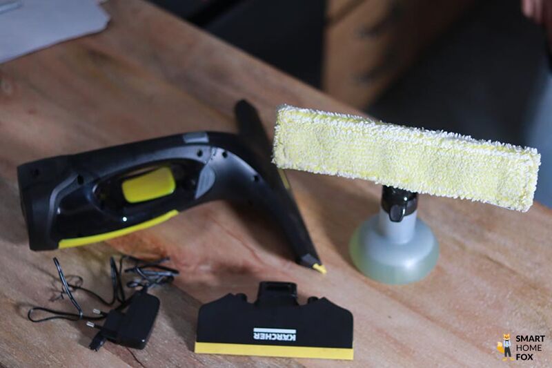 Kärcher WV 2 Premium cordless window cleaner.